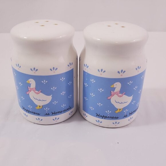 VTG 1987 HAPPINESS IS HOMEMADE Geese 2 Piece Ceramic Salt & Pepper Shaker Set - Picture 2 of 15